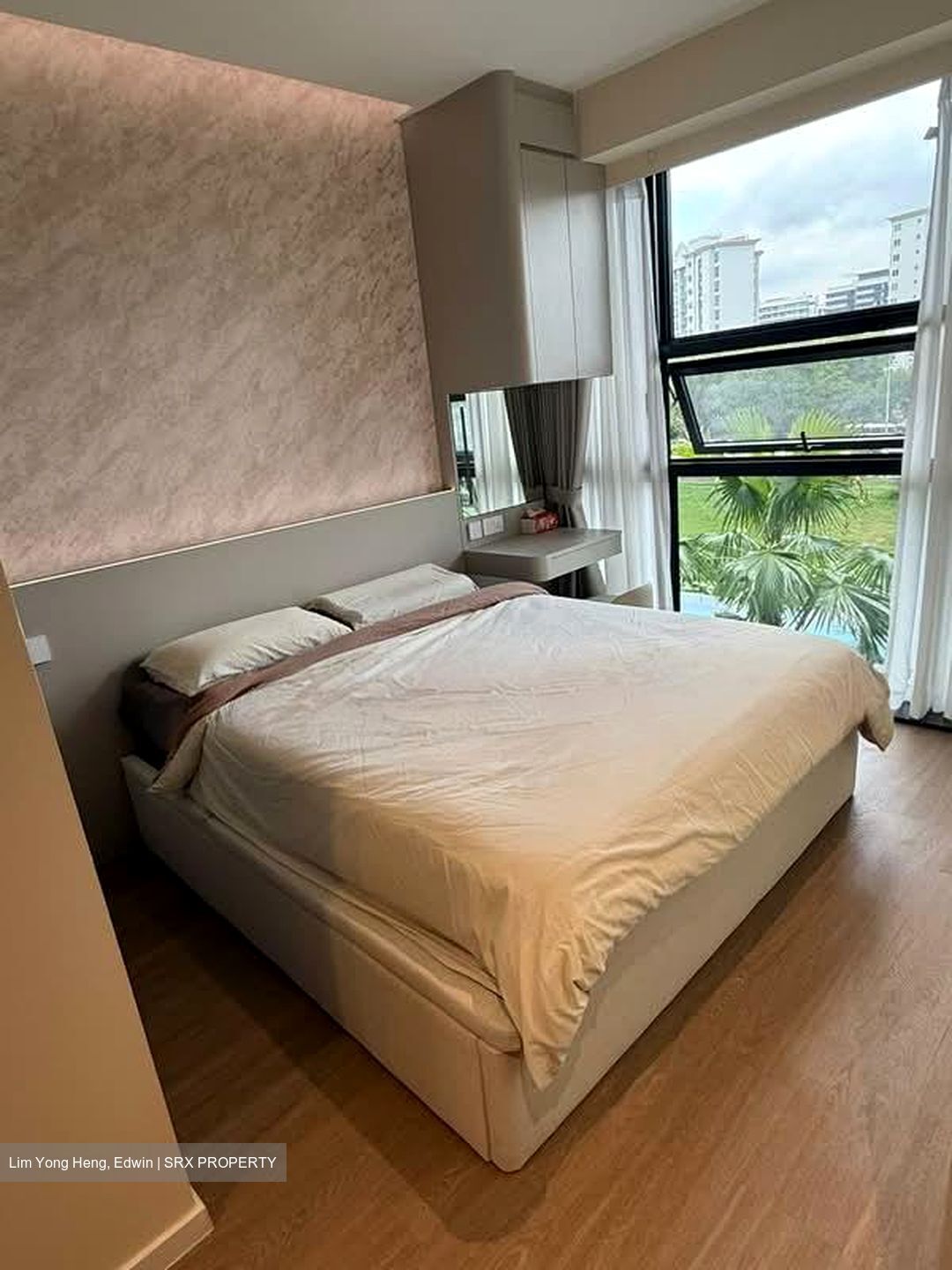 Tenet (D18), Condominium #555552321